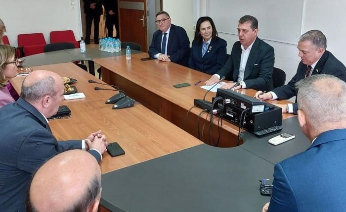 ped diakoinovouleutiki