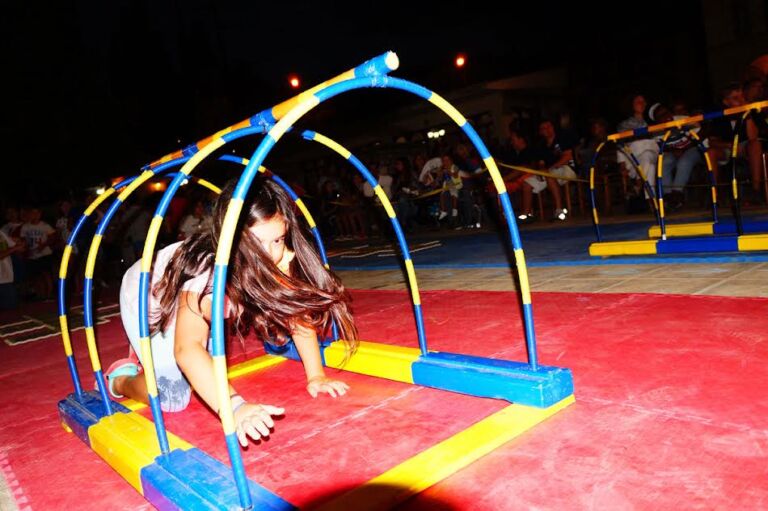 paixnidia stin plateia