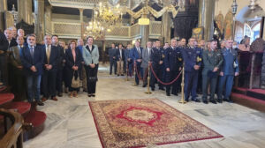 agios artemios doksologia