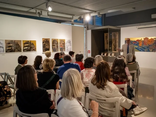 gigantes kai molossoi (1)