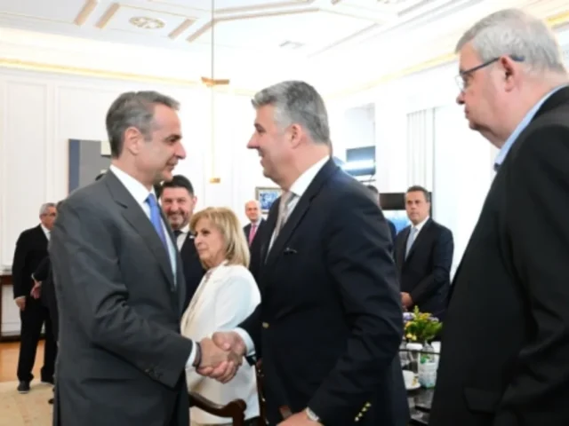 perifereiarxes mitsotakis