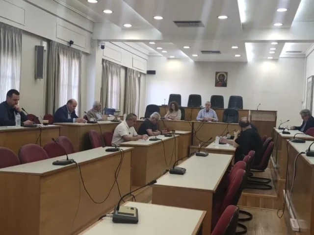 epitropi perifereiaki