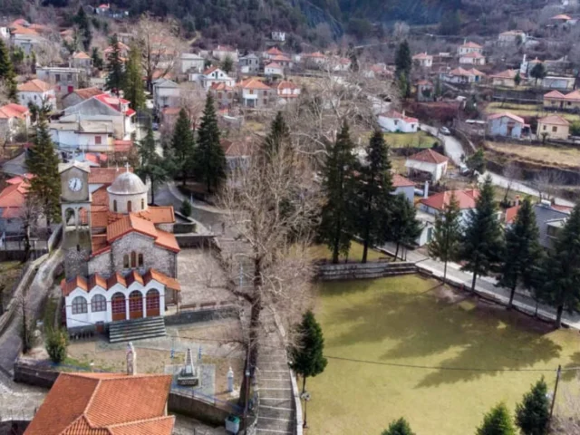 kentrika tzoumerka ()