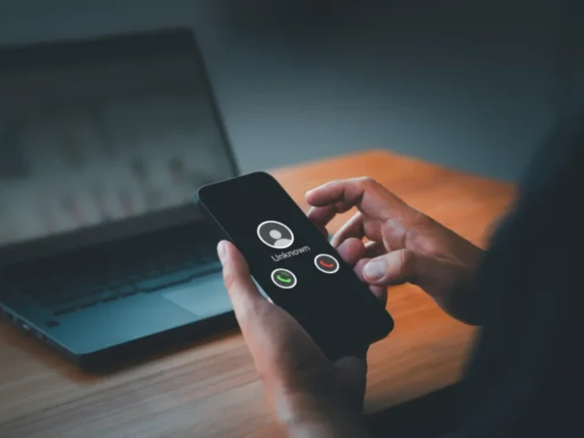 apati apates tilefonikes