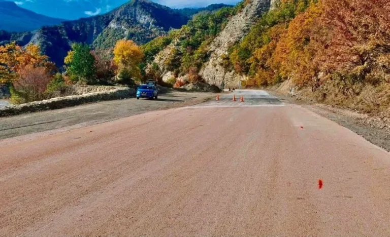 dromos sarantaporoso ()