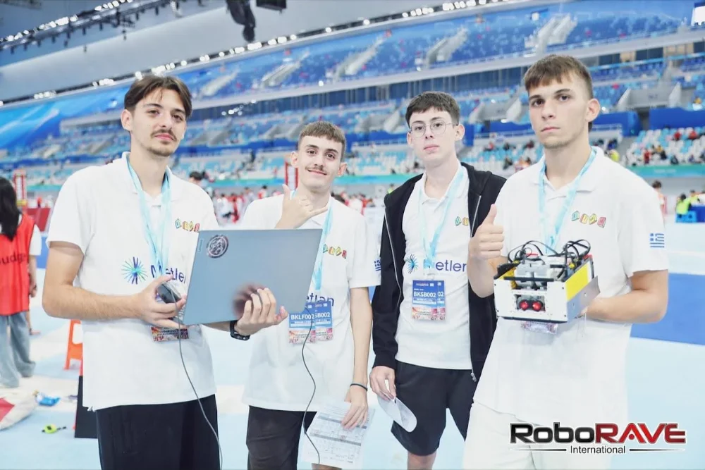 Γιαννιώτης φοιτητής κατέκτησε την κορυφή στη ρομποτική – Πρωτιά στον παγκόσμιο διαγωνισμό RoboRave στο Πεκίνο 1 dimas leuteris