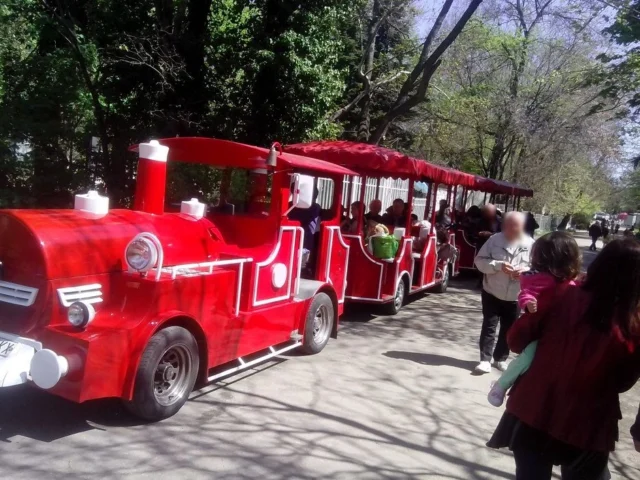 touristiko treno censored