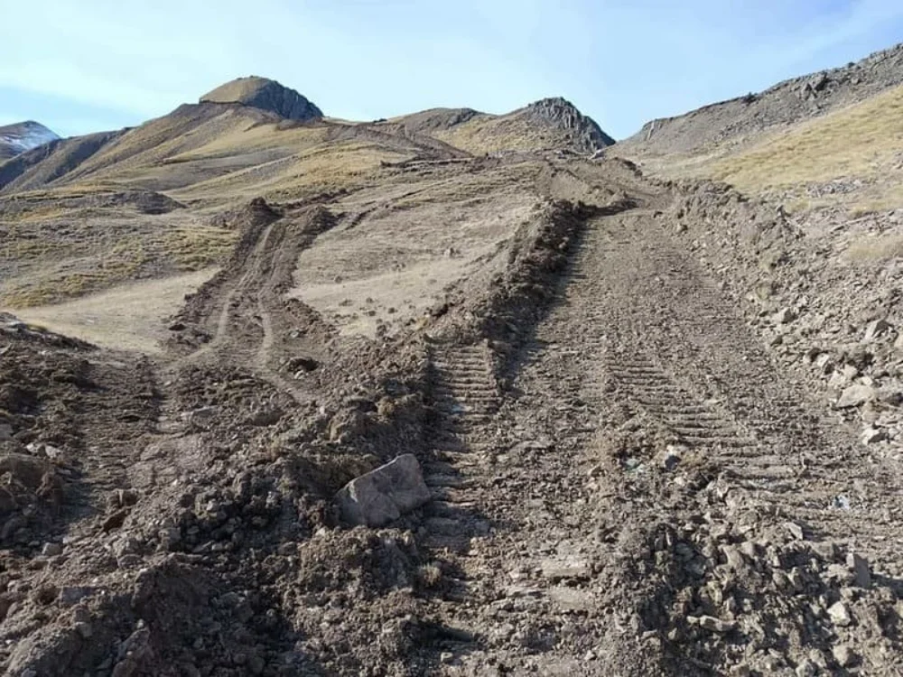 Γράμμος: Φωτογραφίες–ντοκουμέντο από την αλπική ζώνη και τον δρόμο που τελικά ενώθηκε! 3 grammos n