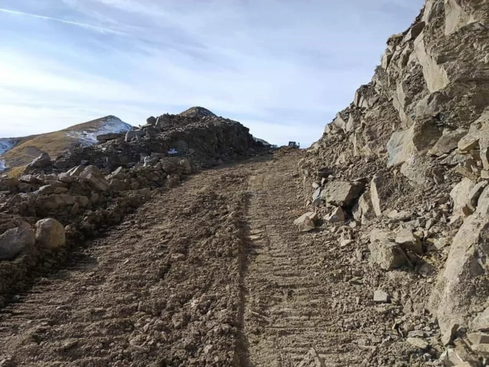 Γράμμος: Φωτογραφίες–ντοκουμέντο από την αλπική ζώνη και τον δρόμο που τελικά ενώθηκε! 8 grammos n