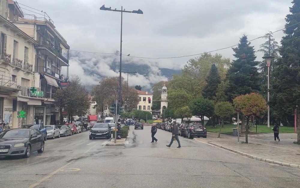 kentro ioannina vroxi