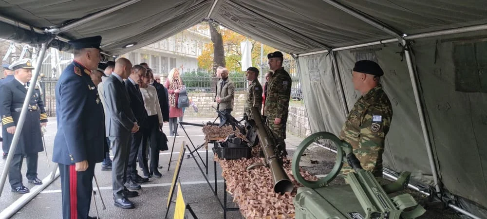 Πανηγυρικές εκδηλώσεις στα Ιωάννινα- Τιμή σε Κατσιμήτρο και Βελισσαρίου από την 8η Μεραρχία 1 merarxia ektesi