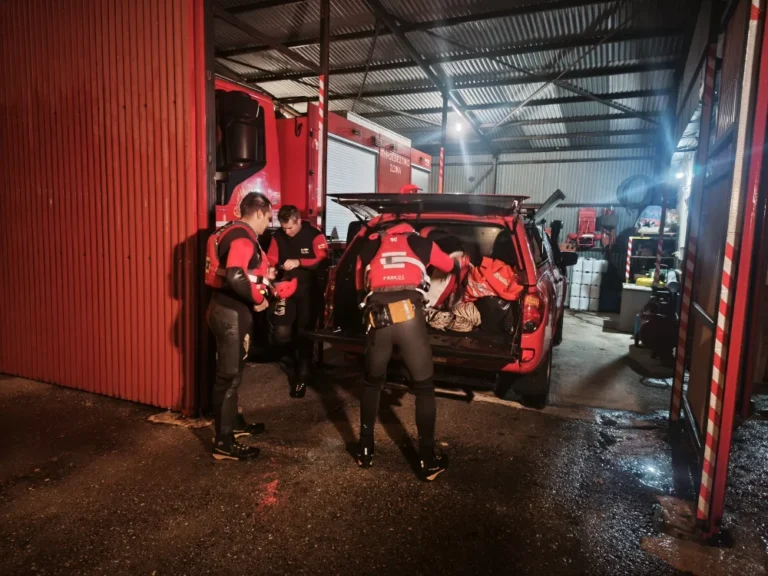 pirosvestiki miliotades