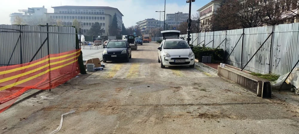 Γεύση από πλατεία για τα Χριστούγεννα στα Ιωάννινα… Προετοιμασίες και στολισμός.. 1 plateia xri