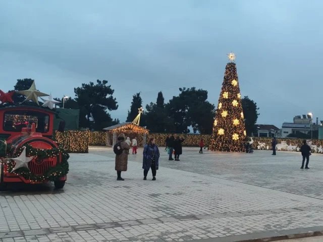 xristougenniatiki plateia