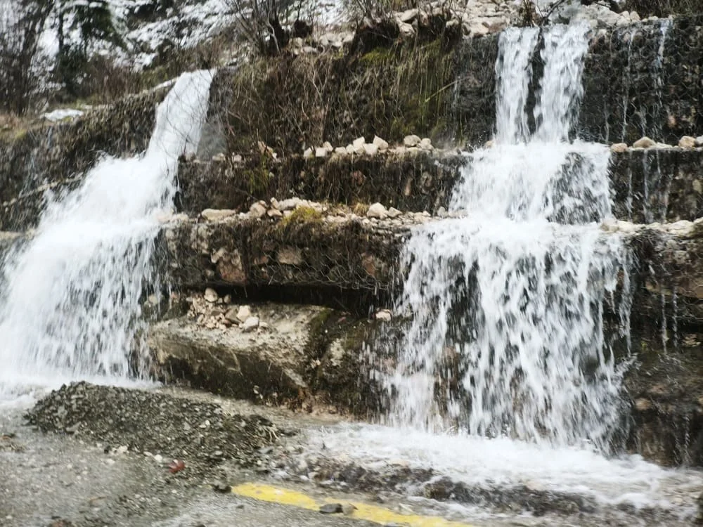 Κακοκαιρία σαρώνει την Ήπειρο: Πλημμύρες, κατολισθήσεις, καθιζήσεις και χιονοπτώσεις 2 kakokairia