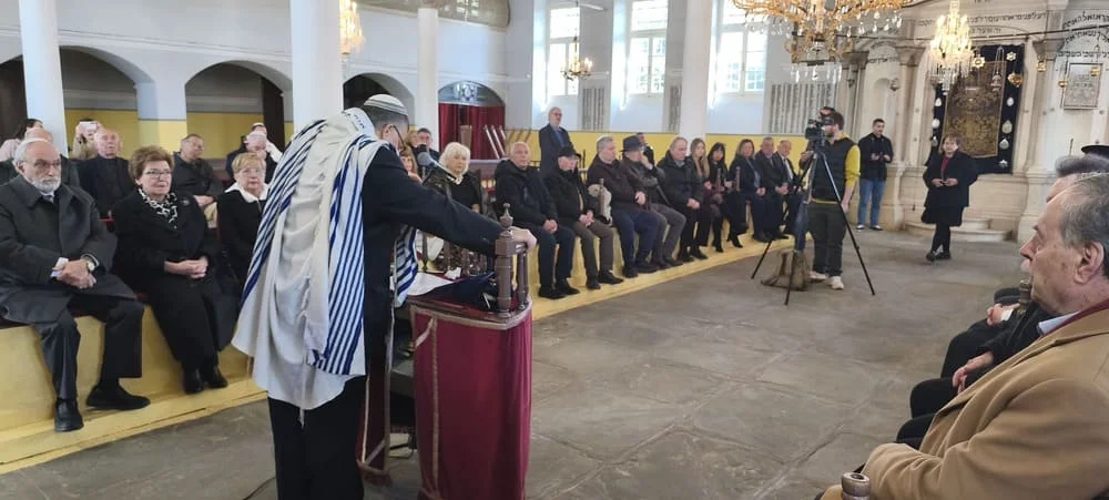 Εκδήλωση μνήμης- Τα ονόματα των επιζώντων του Ολοκαυτώματος «επέστρεψαν» στη Συναγωγή 1 ekdilosi olokautoma