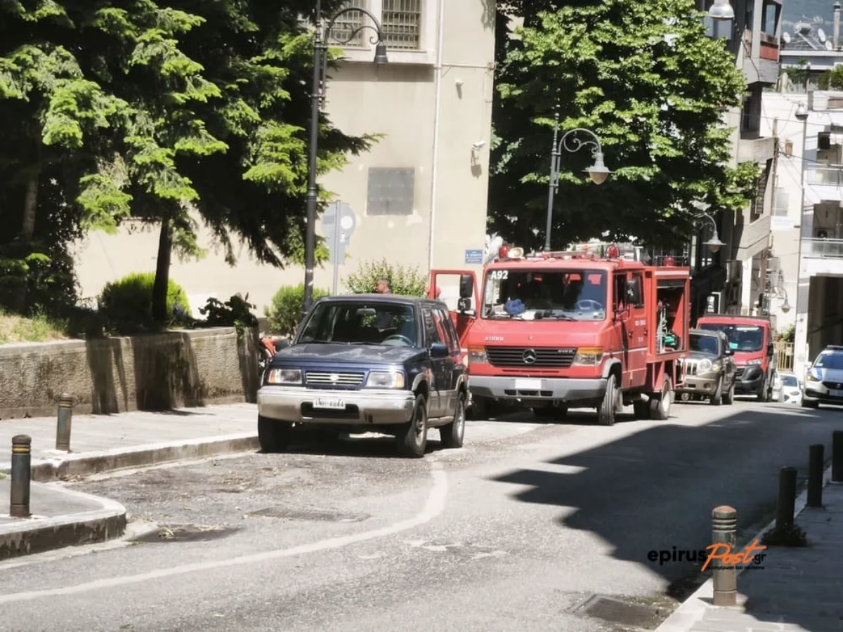 Ιωάννινα: Αναστάτωση στο Δικαστικό Μέγαρο- Φωτιά από κρατούμενο στο Τμήμα Μεταγωγών -ΦΩΤΟ 3 fotia dikastiko