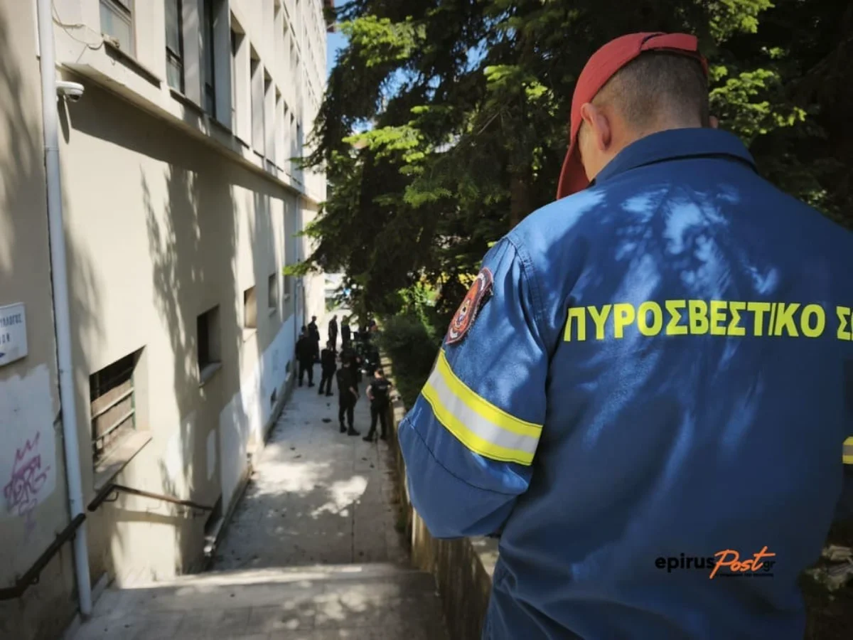 Ιωάννινα: Αναστάτωση στο Δικαστικό Μέγαρο- Φωτιά από κρατούμενο στο Τμήμα Μεταγωγών -ΦΩΤΟ 4 fotia dikastiko