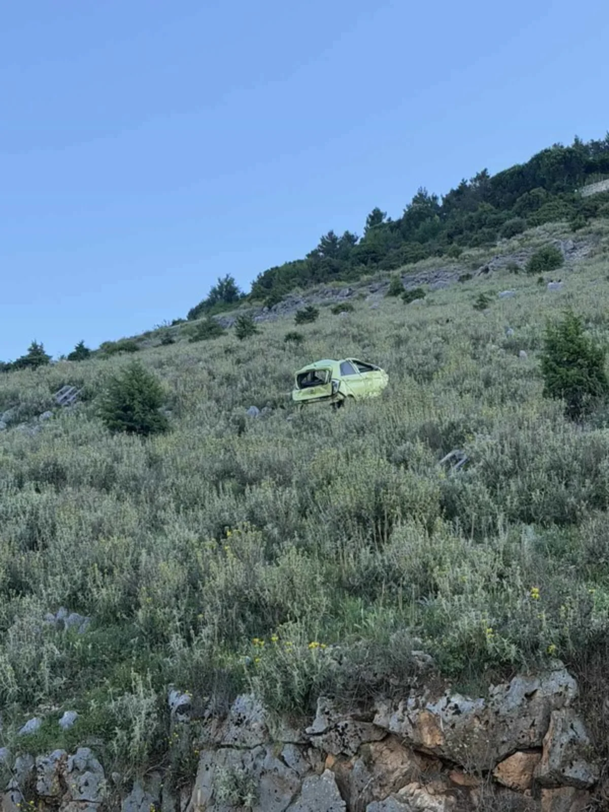 Λιγκιάδες: Αυτοκίνητο έπεσε σε γκρεμό– Επιχείρηση της ΕΜΑΚ για τον 21χρονο οδηγό 1 ligkiades