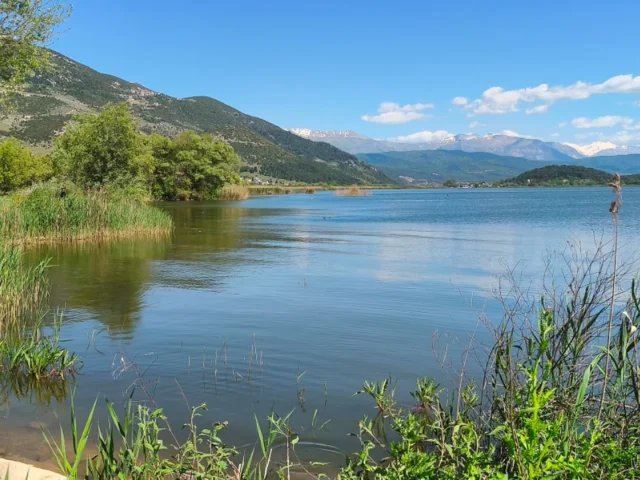 limni perama