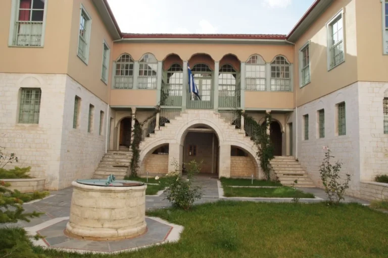 arcontiko misiou