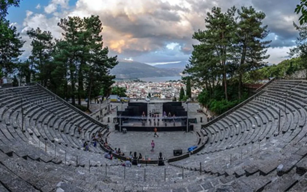 TEATRO EIM FRONTZOS