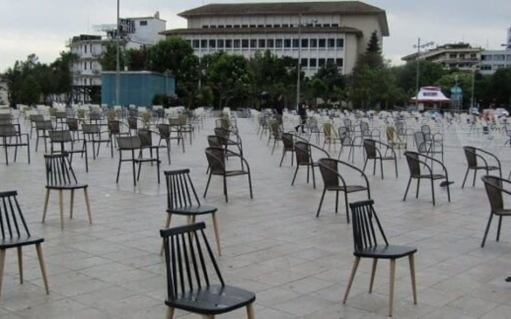 adeies karekles scaled 1