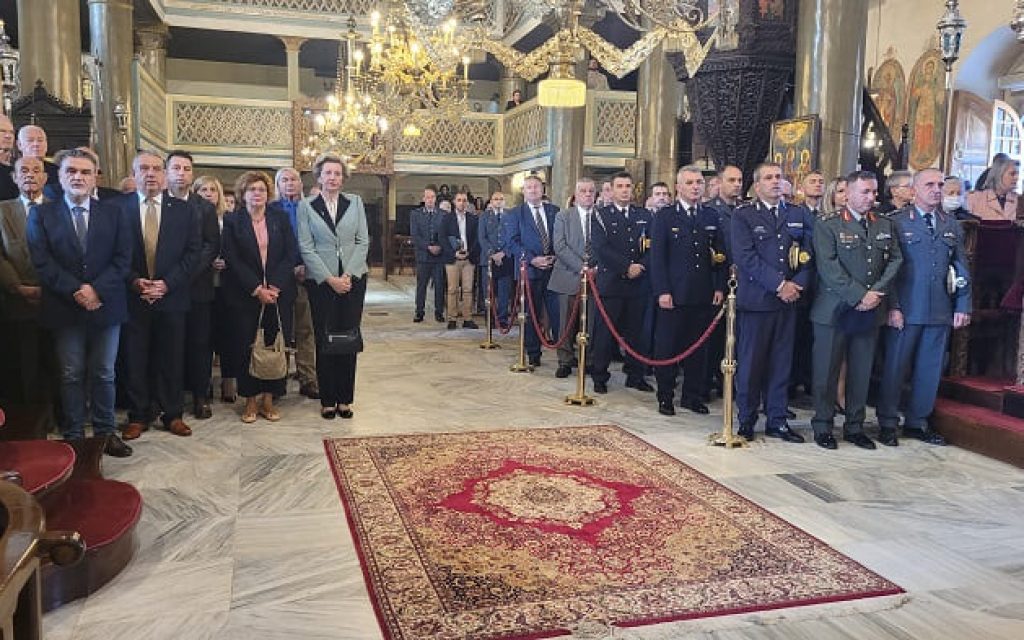 agios artemios doksologia