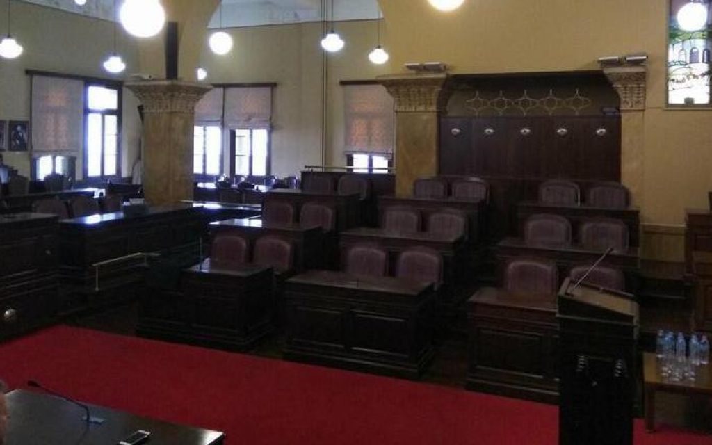 aitousa dimotikou simvouliou