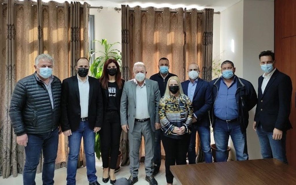 antidimarxoi