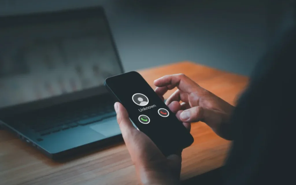 apati apates tilefonikes