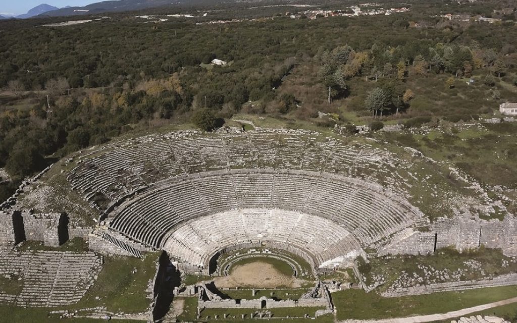 arxaio teatro dodonis