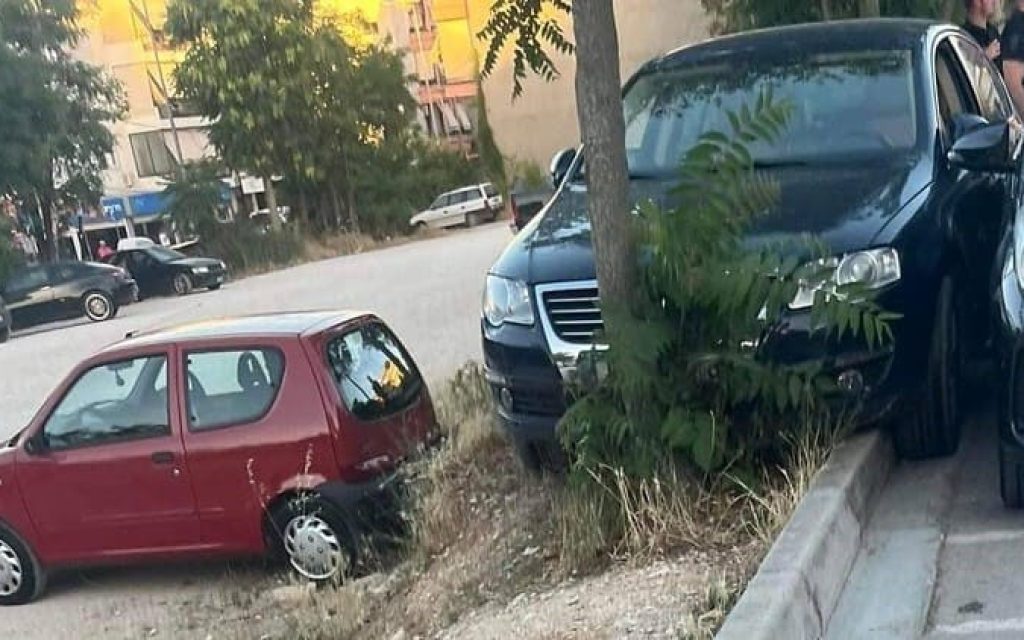 atixima plateia xatzi