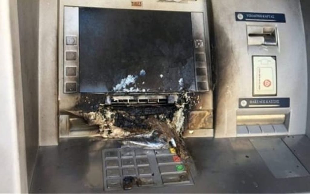 atm ekriksi