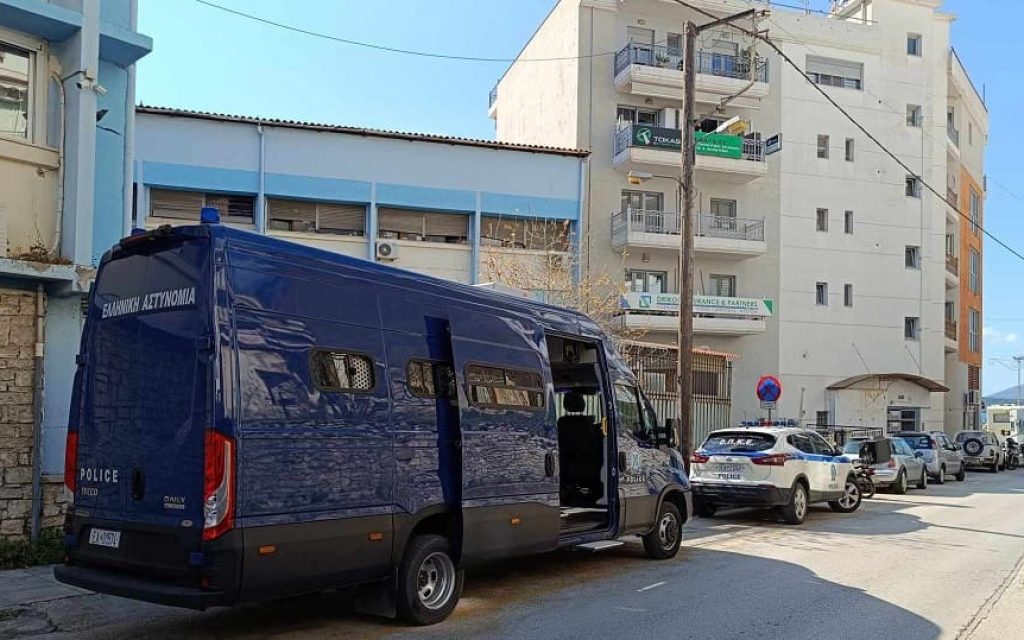 dikastiko igoumenitsa astinomikoi