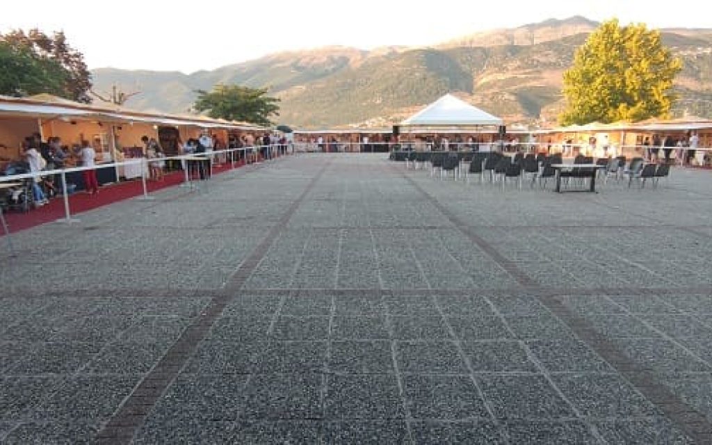 ektesi topikon proionton1