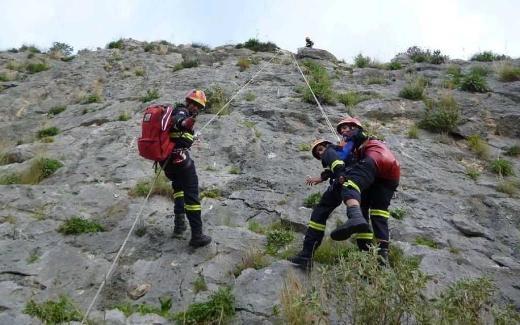 emak anarixisi askisi