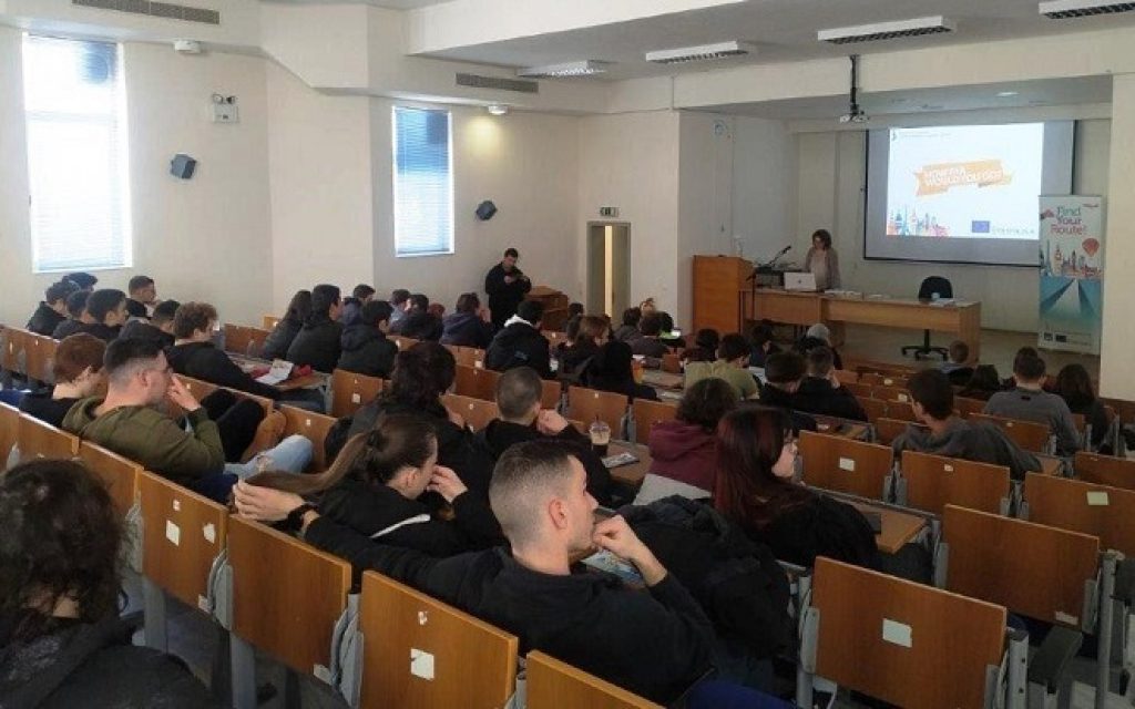 erasmus panepistimio