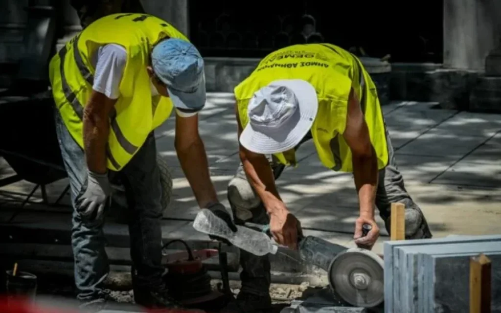 ergazomenoi kausonas