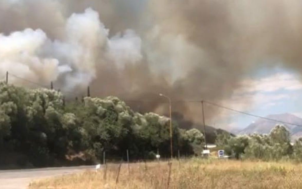 fotia gefira kalogirou