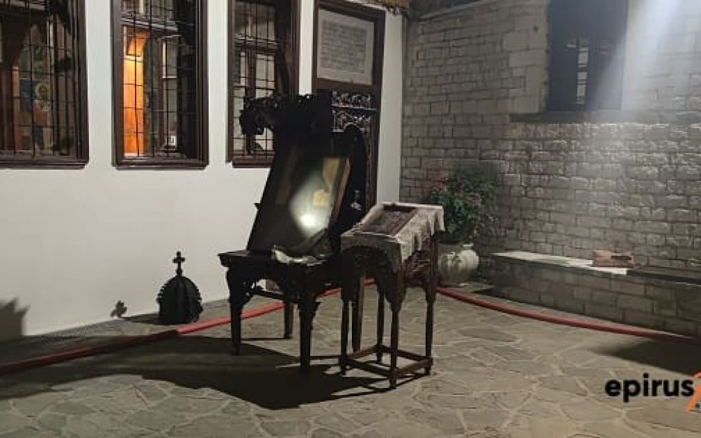 fotia mitropoli1