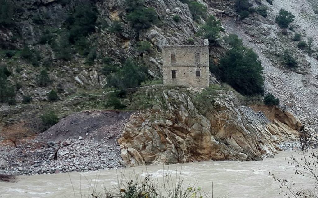gefira korakouteof