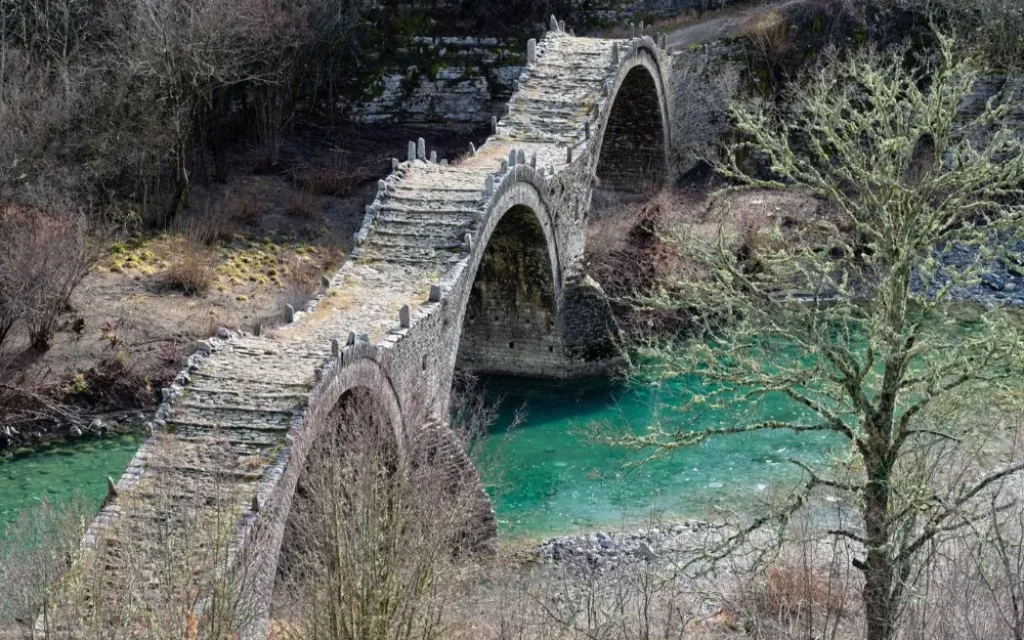 gefiri kipooi