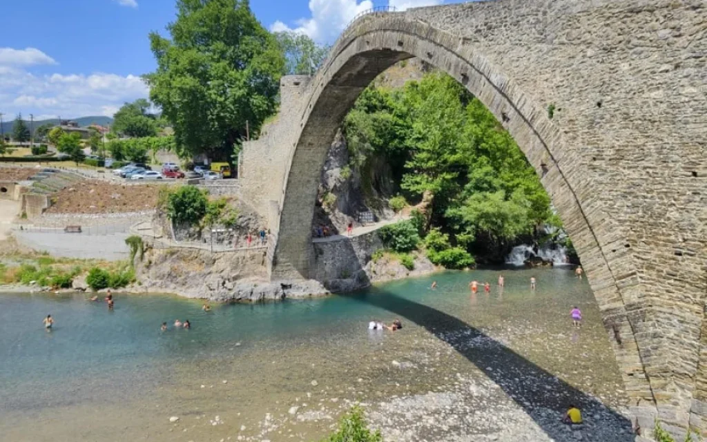 gefiri vouties konitsa