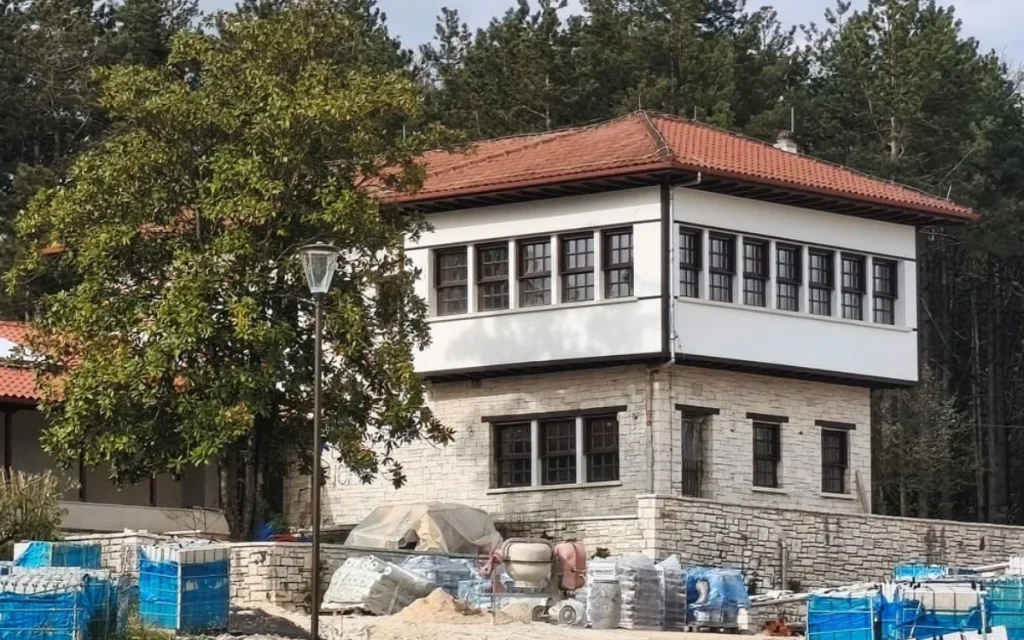 gianniotiko