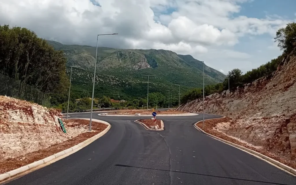 gorgomilos komvos ()