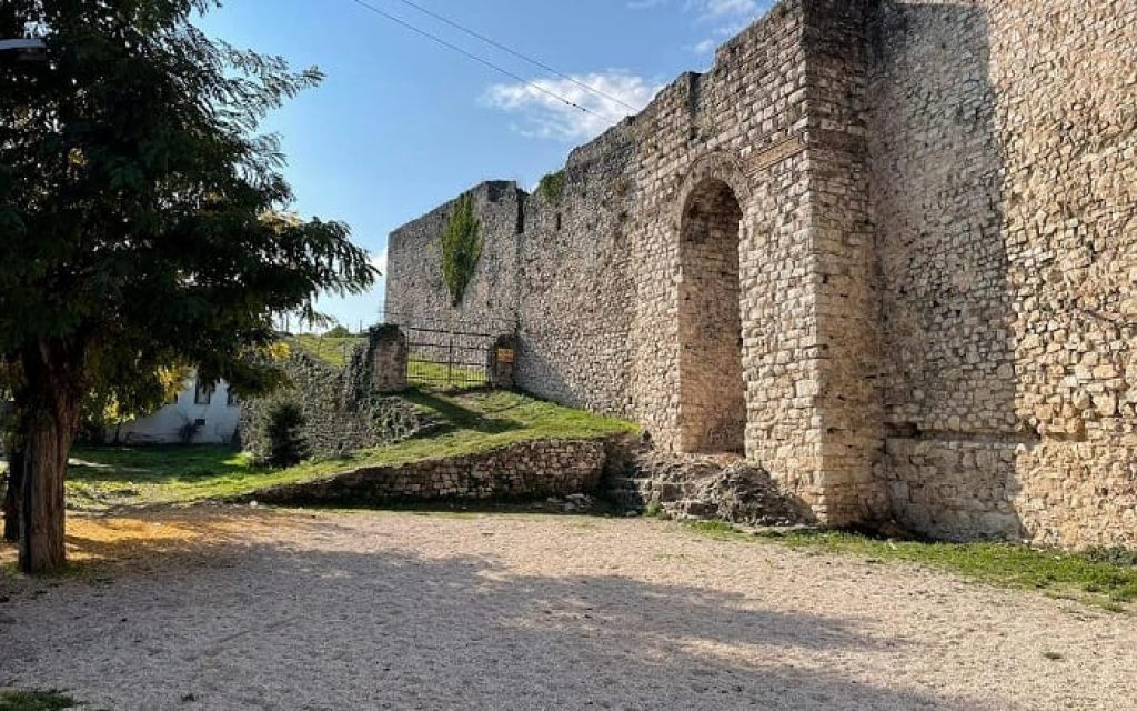 kastro plateia