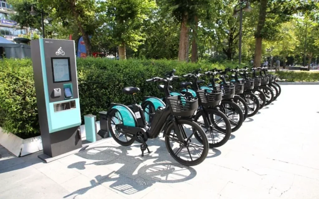 koinoxrista podilata