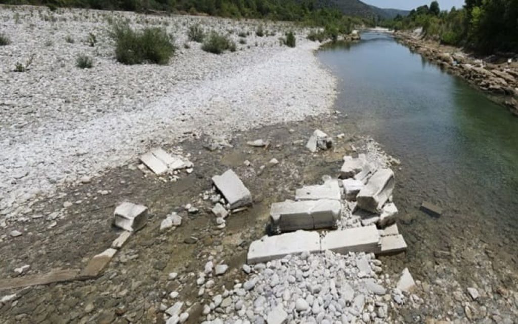 koiti araxtou arxaia