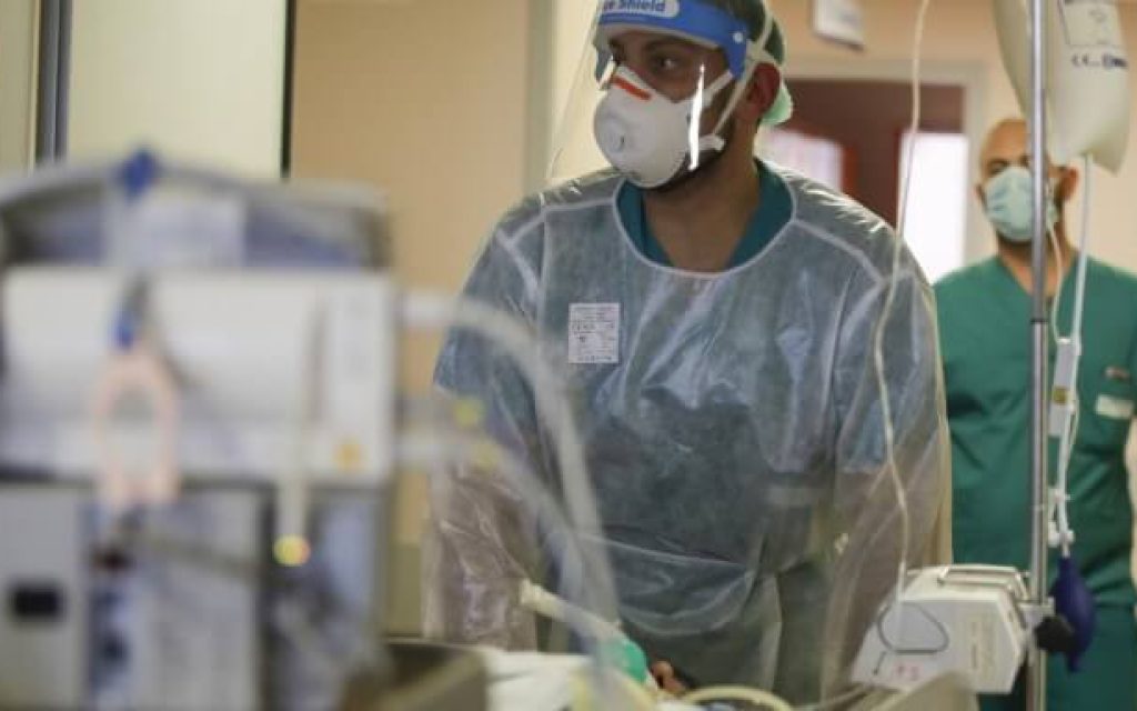 koronovirus nosokomeio